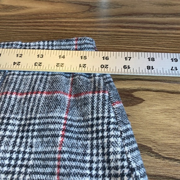 NWOT Dee Elly‎ Glen Plaid Asymmetrical Mini Skirt Gray Red Check Button Front M - Picture 8 of 8